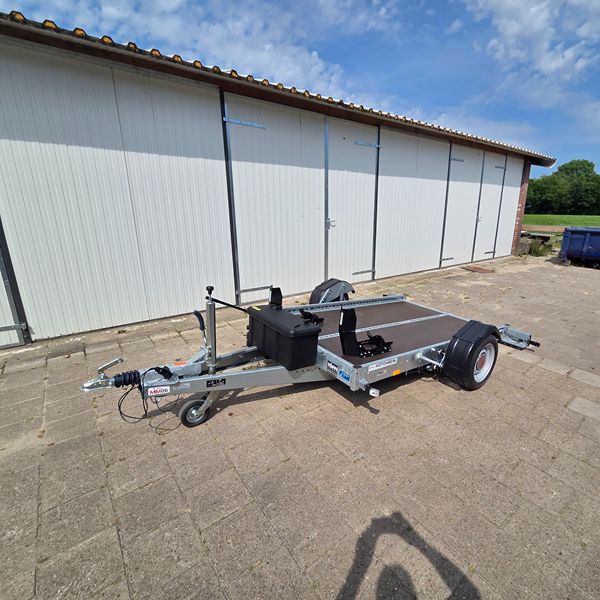 Trailer 1300 kg 2 motoren geremd 100 km/h (MM-06) Trailer 1300 kg 2 motoren geremd 100 km/h (MM-06)