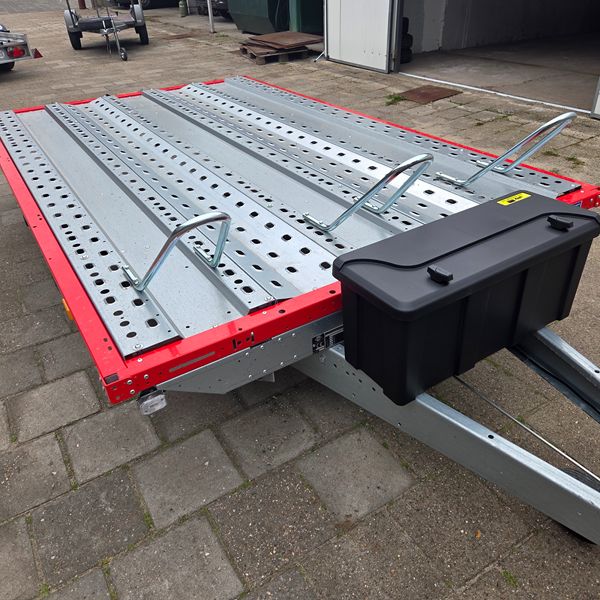 Trailer 1500 kg 3 motoren geremd 100 km/h (MM-07)